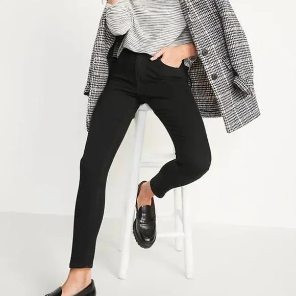 New Old Navy High-Waisted Wow Black-Wash Super-Skinny Ankle Jeans for Women - Picture 3 of 5